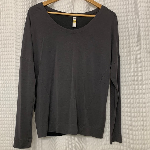 Long sleeve Lole top - Small - Picture 1 of 7